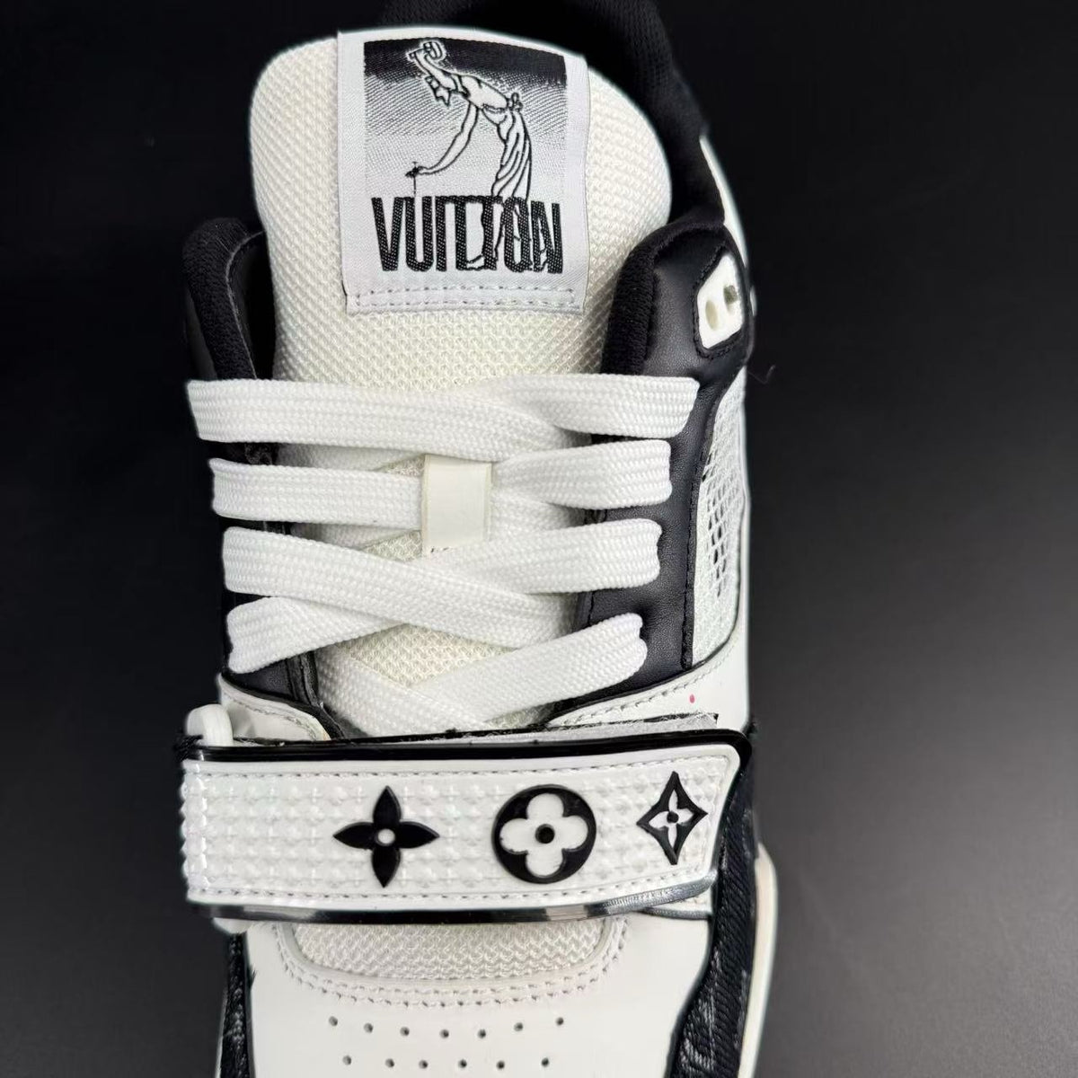LV TRAINER