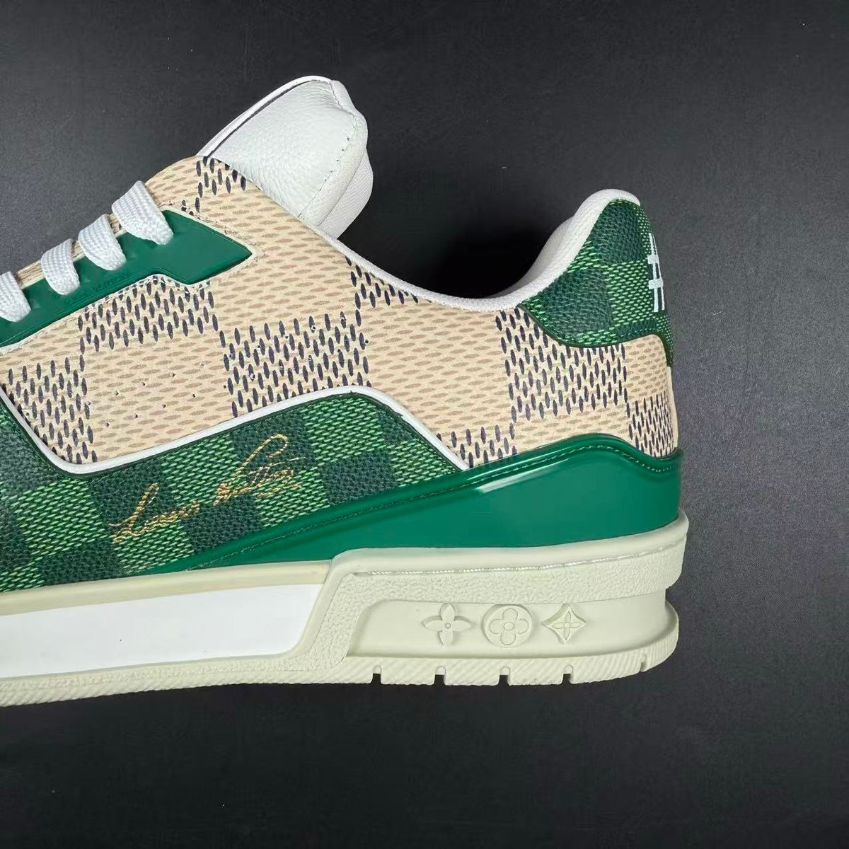 LV TRAINER