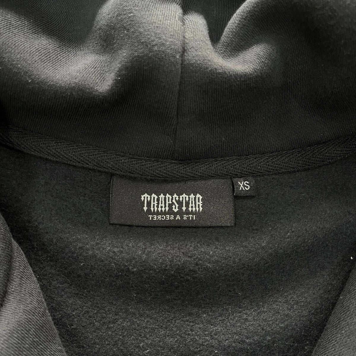 TUTA CON ZIP SCRIP