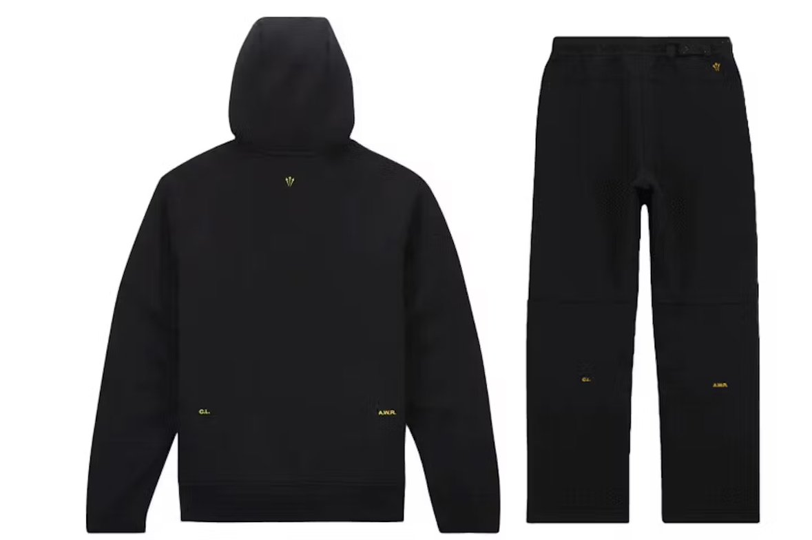TUTA NIKE TECH