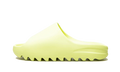 YEEZY SLIDE