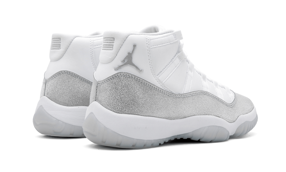 JORDAN 11