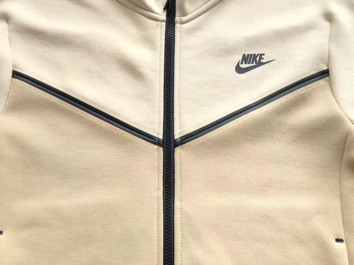 NK TECH FLEECE – BEIGE (completo)