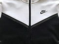 NK TECH FLEECE – GRIGIO/NERO/BIANCO (completo)