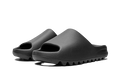 YEEZY SLIDE