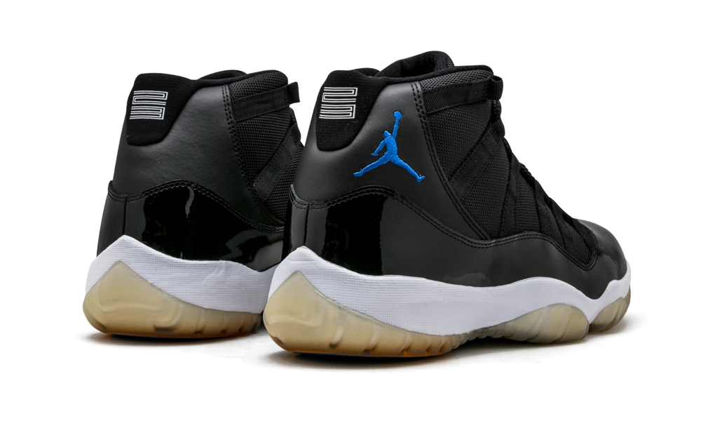 JORDAN 11