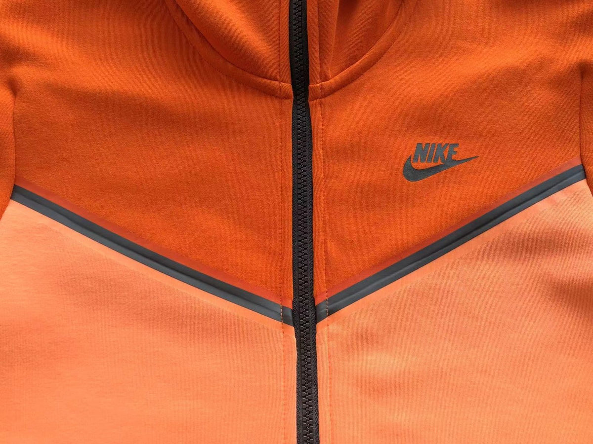NK TECH FLEECE – ORANGE (completa)