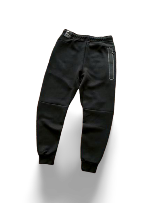 NK TECH FLEECE – NERO (completo)