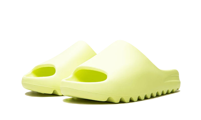 YEEZY SLIDE