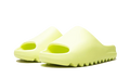 YEEZY SLIDE