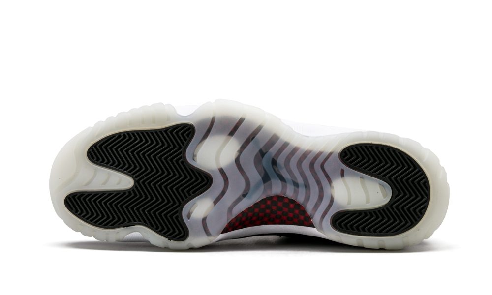 JORDAN 11