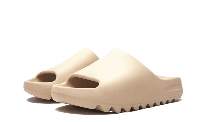 YEEZY SLIDE