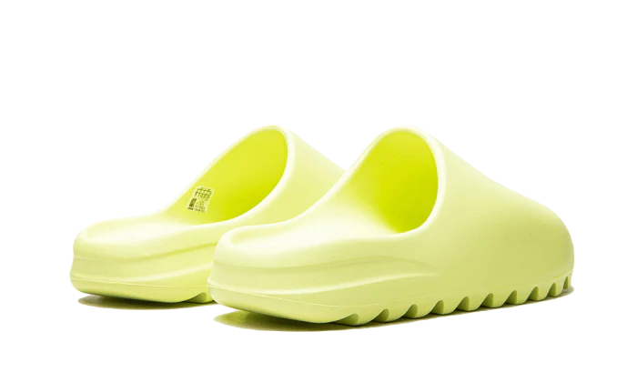 YEEZY SLIDE
