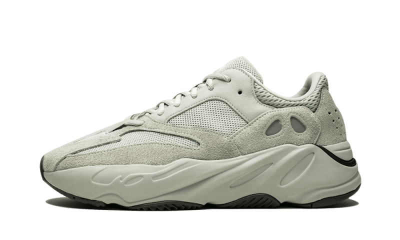YEEZY 700