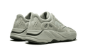 YEEZY 700