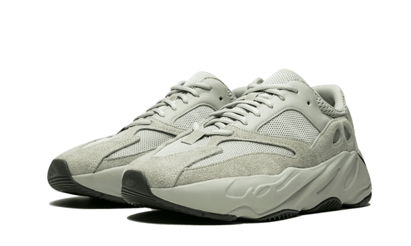 YEEZY 700